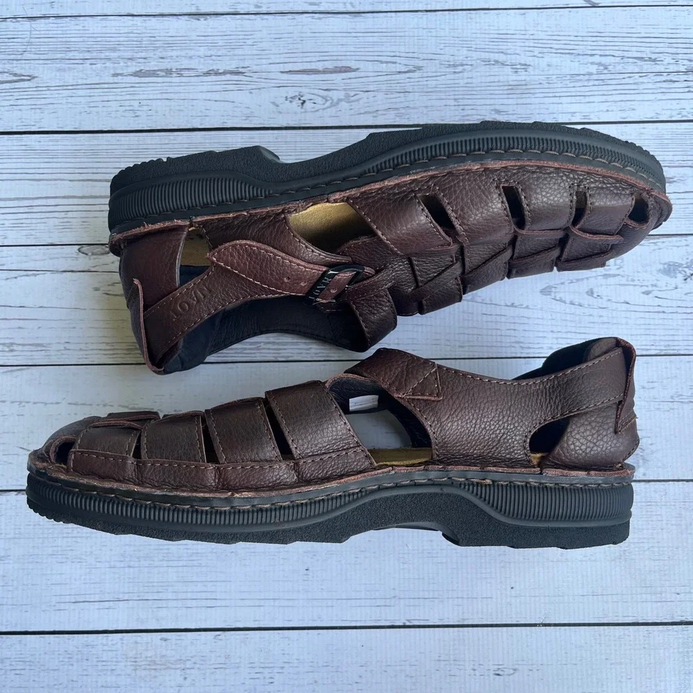Naot leather fisherman